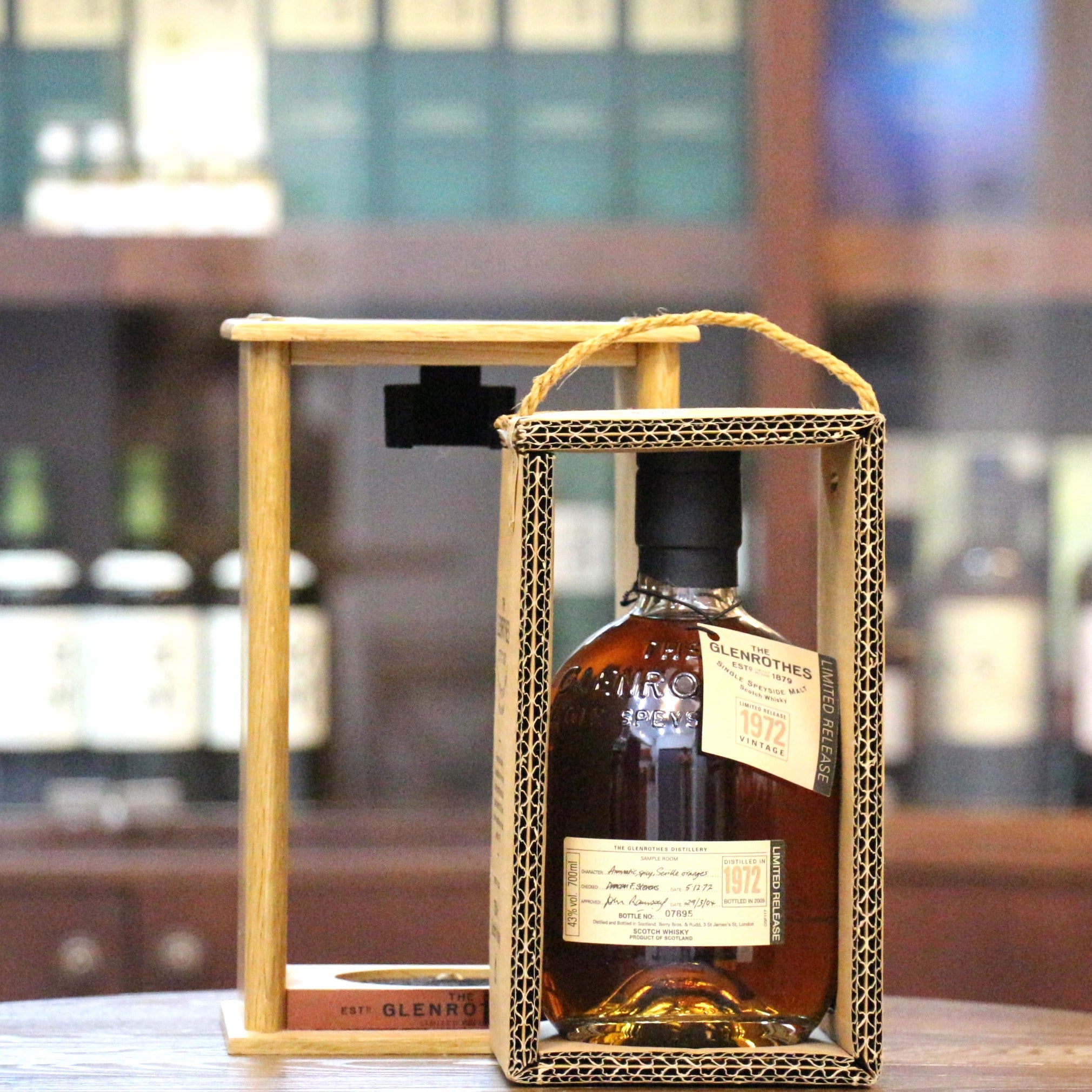 Glenrothes 32 year old, 1972 Vintage, 43%